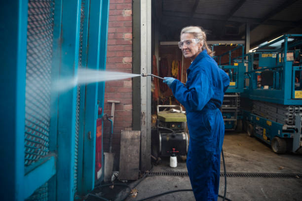 Best Roof Pressure Washing  in Frazeysburg, OH